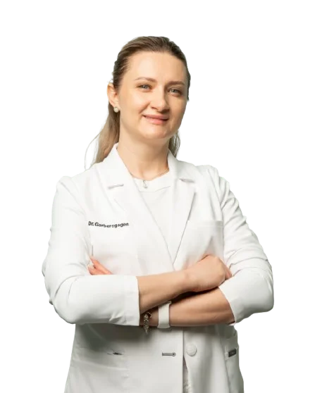 Врач клиники EYEMAX — фотография предоставлена клиникой